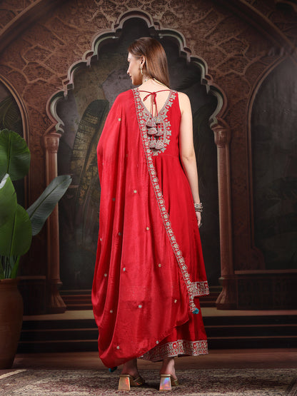 Women Ethnic Motifs Embroidered Tiered Thread Work Kurta with Trousers & With Dupatta
