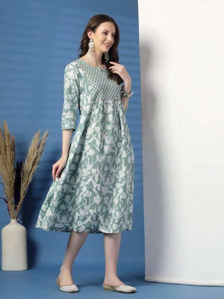 Women Green Floral Printed Sequinned Kurta