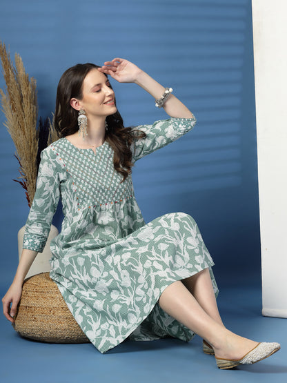 Women Green Floral Printed Sequinned Kurta