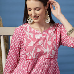 Women Floral Printed Sequinned Kurta