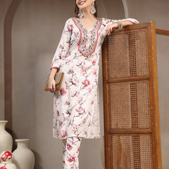 Women Floral Printed Regular Kurta with Trousers