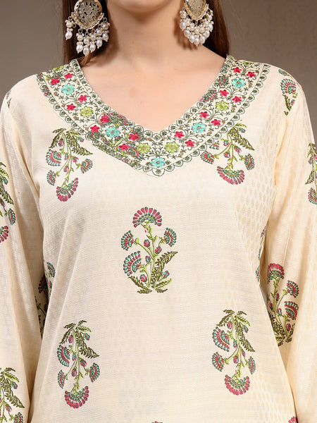 Women Pink Floral Printed Regular Kurta with Trousers & With Dupatta