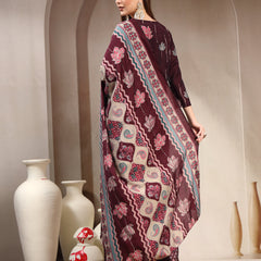 Women Floral Printed Regular Kurta with Trousers & With Dupatta