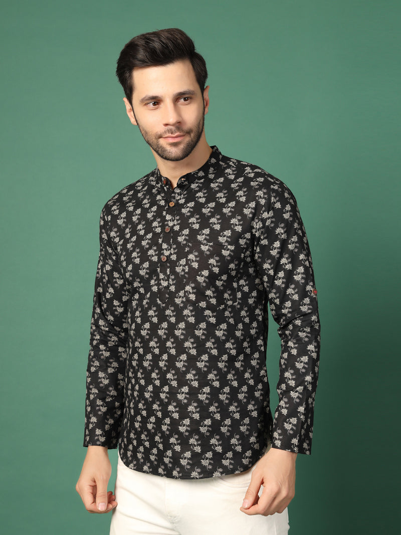 Men’s Black Printed Collar Kurta-right