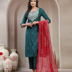 Women Green Embroidered Pure Silk Round Neck Straight Kurta & Trousers With Dupatta