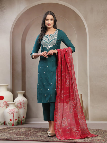 Women Green Embroidered Pure Silk Round Neck Straight Kurta & Trousers With Dupatta