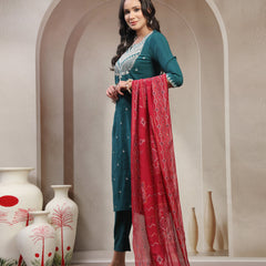 Women Green Embroidered Pure Silk Round Neck Straight Kurta & Trousers With Dupatta