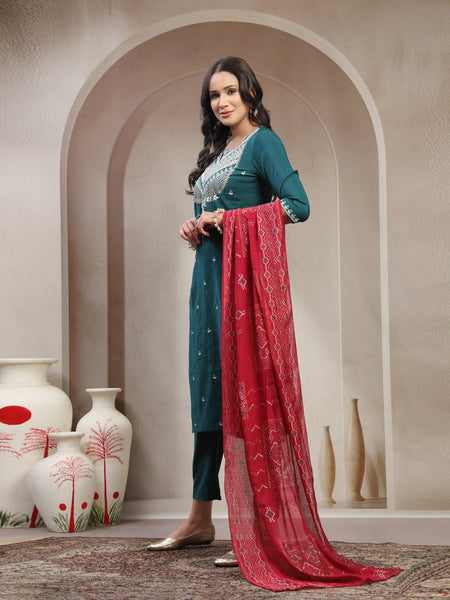 Women Green Embroidered Pure Silk Round Neck Straight Kurta & Trousers With Dupatta