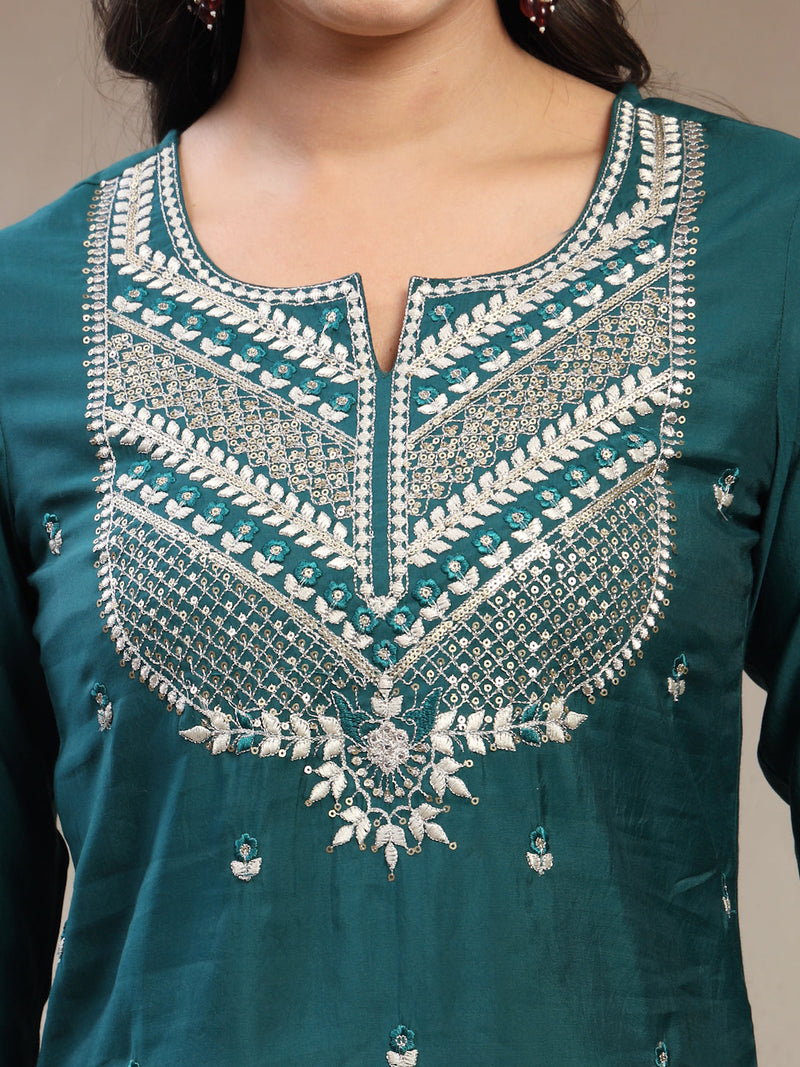 Women Green Embroidered Pure Silk Round Neck Straight Kurta & Trousers With Dupatta