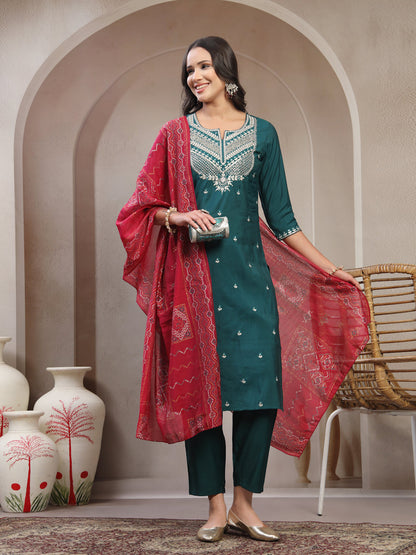 Women Green Embroidered Pure Silk Round Neck Straight Kurta & Trousers With Dupatta