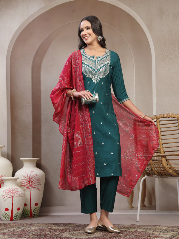 Women Green Embroidered Pure Silk Round Neck Straight Kurta & Trousers With Dupatta