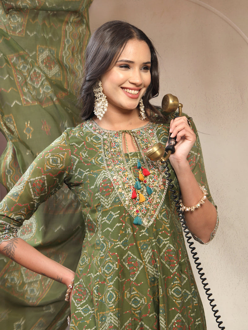 Women Green Bandhan Printed with Embroidered Kurta & Trousers with Dupatta