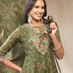 Women Green Bandhan Printed with Embroidered Kurta & Trousers with Dupatta