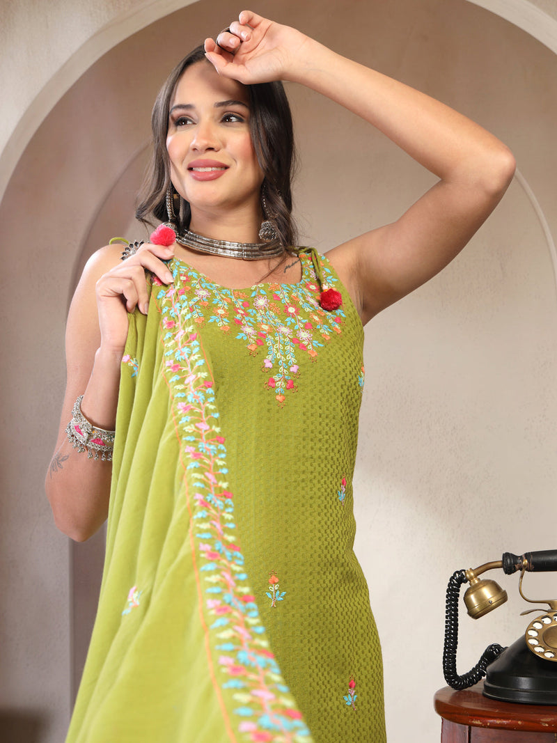 Women Green Embroidered Pure Cotton Round Neck Kurta & Trousers With Dupatta