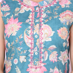 Women Blue Floral Printed Mandarin Collar Cotton Straight Kurta