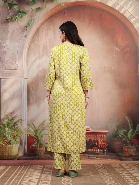 Women Green Printed Rayon Kurta Palazzo Set