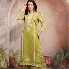 Women Green Printed Rayon Kurta Palazzo Set