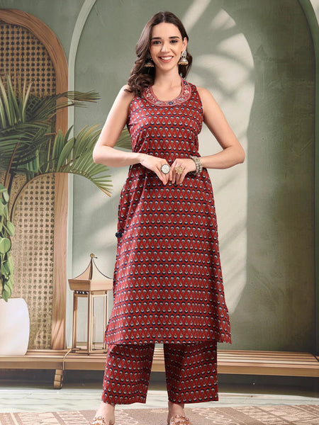Female ethnic maroon kurta set front view
