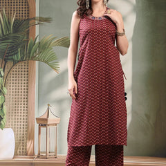 Girl ethnic maroon kurta set front view

