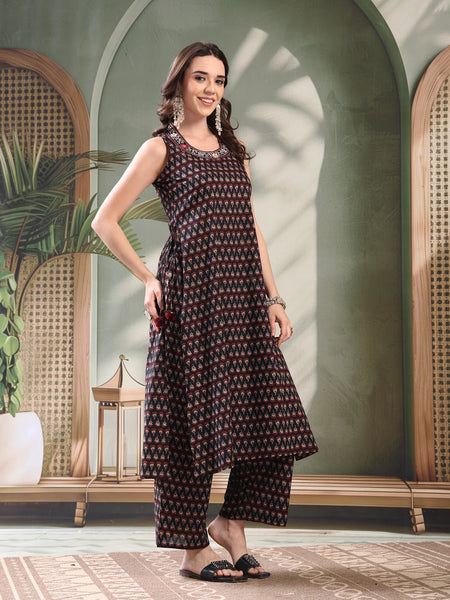 Women Black Embroidered Cut Sleeve Kurta Set