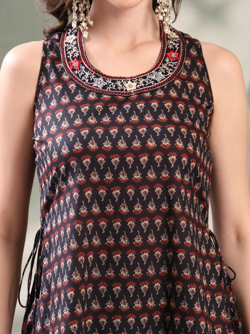 Women Black Embroidered Cut Sleeve Kurta Set