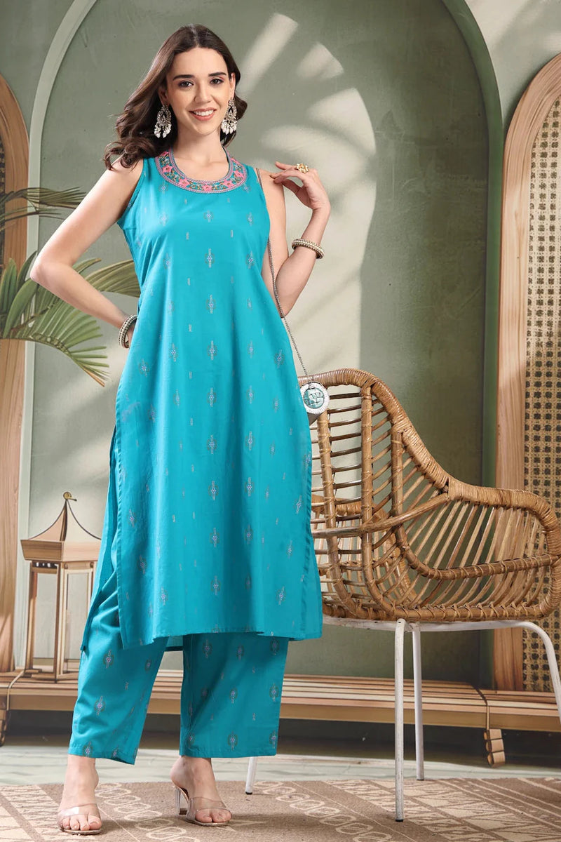 Female ethnic turquoise kurta set front view
