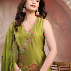 Women's festive green kurta sharara set styling look