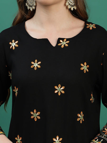 Women Black Embroidered Straight Kurta Set
