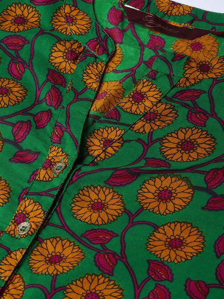 Women green floral printed kurta
