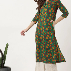 Side view green ethnic kurta
