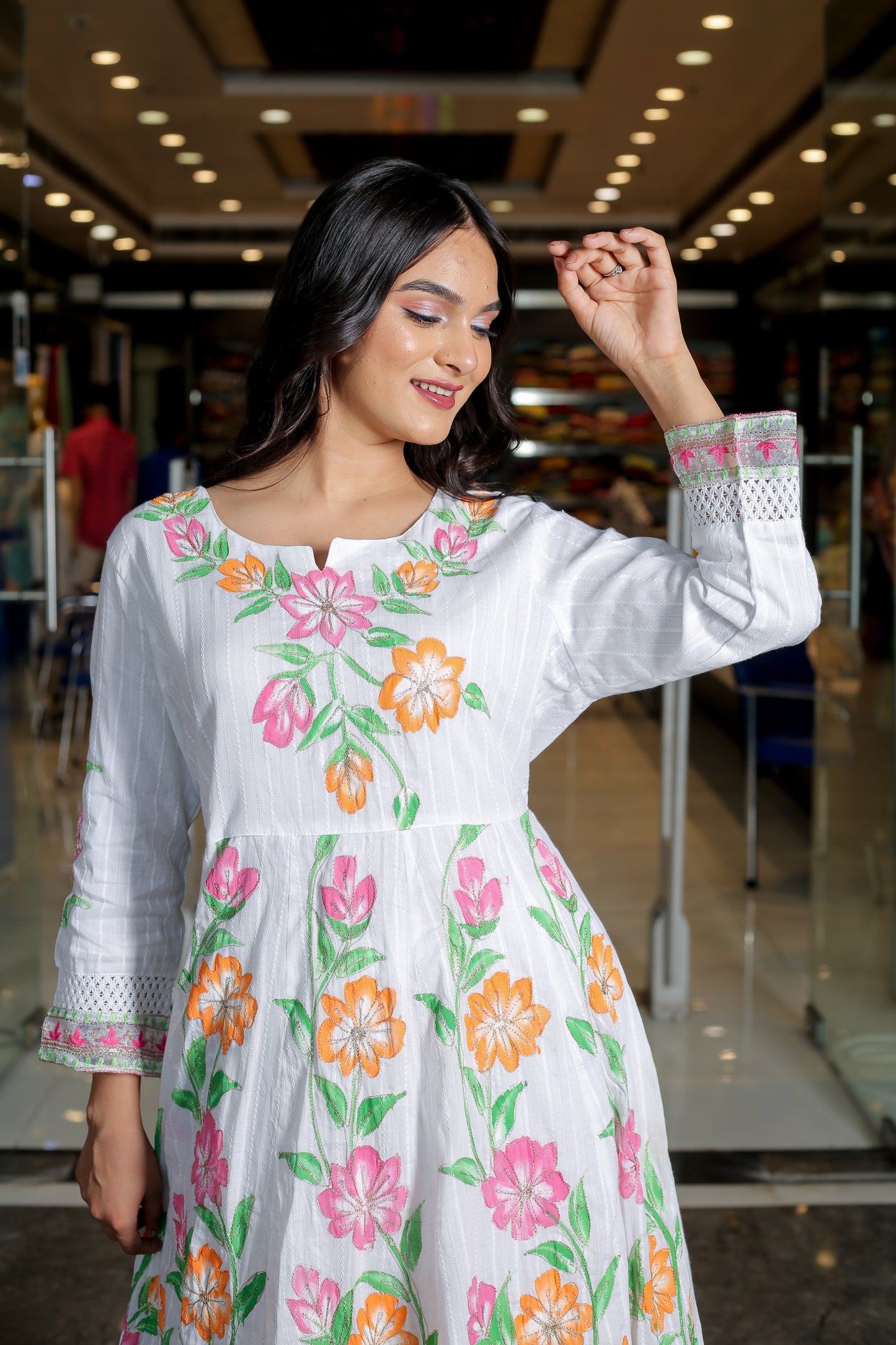 Timeless Elegance in White – Floral Anarkali Kurta Set