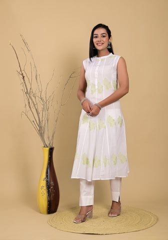 Women White Colour Web Design A-line Kurta