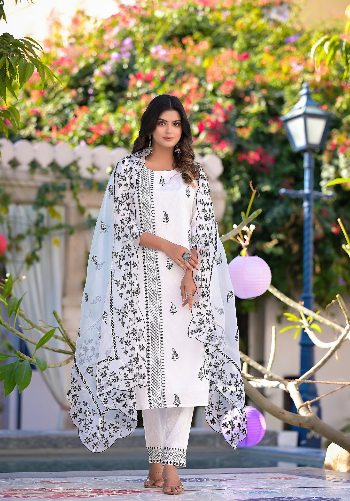 RAMA'S Elegant Women White Floral Motif's Embroidery embellished  kurta with  Pant & Dupatta  Set