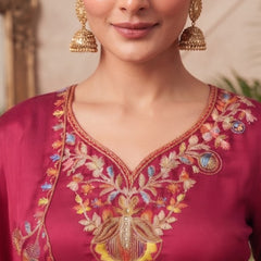 Women Floral Embroidered Regular Thread Work Kurta with Sharara & With Dupatta