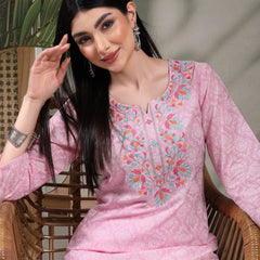 Women Floral Printed Thread Work Notch Neck Pure Cotton Straight Kurta