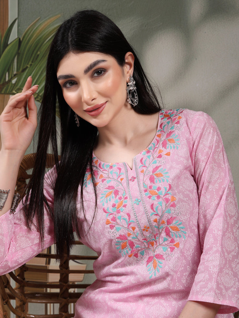 Women Floral Printed Thread Work Notch Neck Pure Cotton Straight Kurta