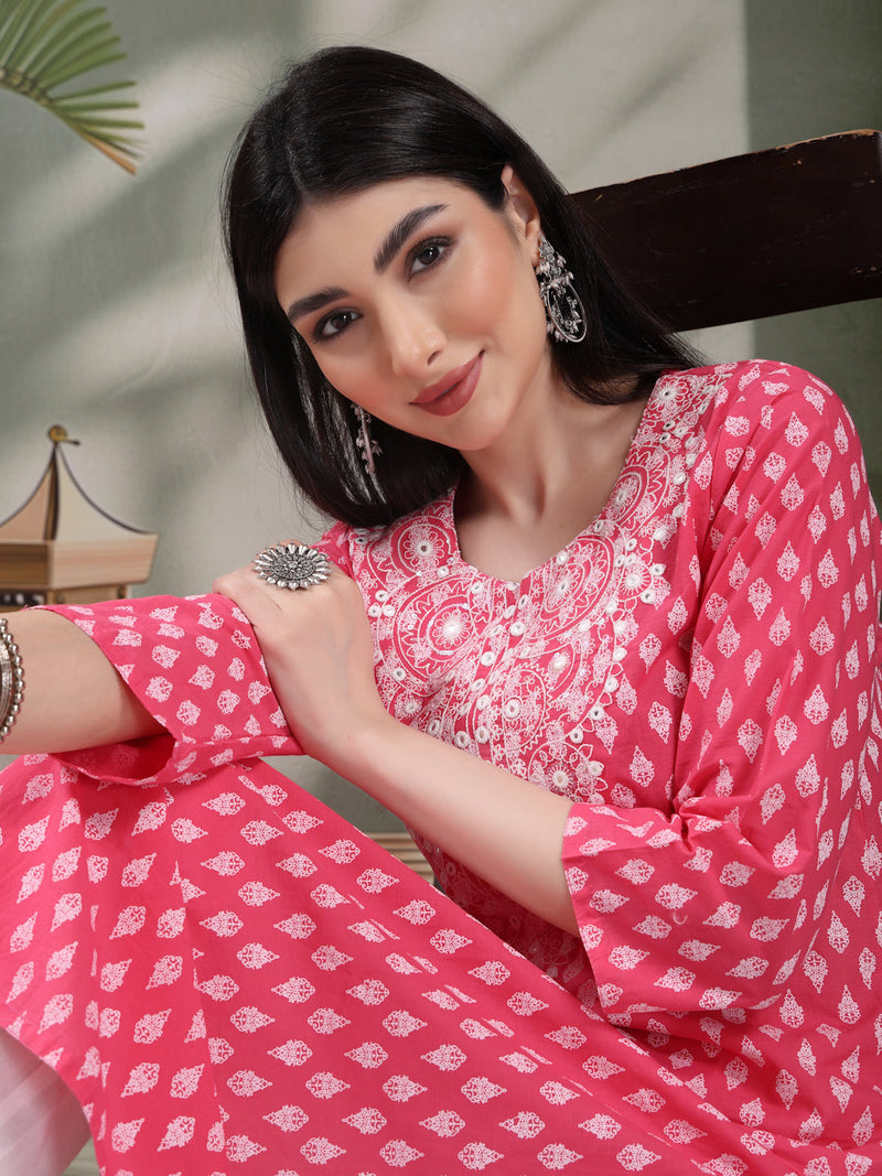 Women Floral Printed Festive Cotton Straight Kurta
