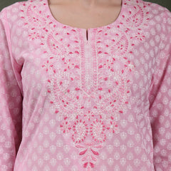 Women Floral Printed Thread Work Notch Neck Pure Cotton Straight Kurta