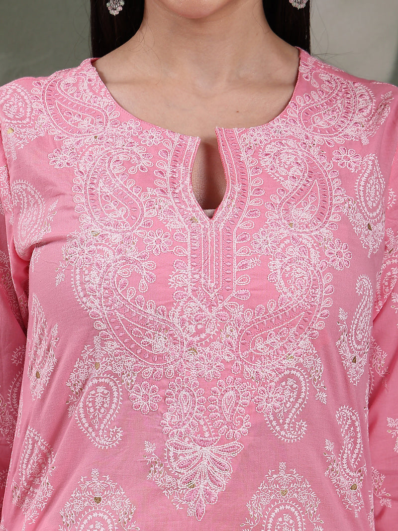 Women Paisly Embroidered Round Neck Straight Cotton Kurta