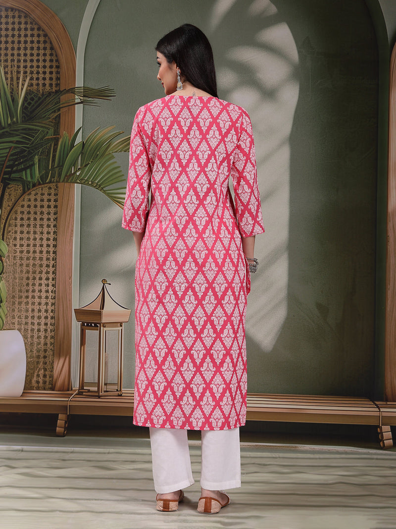 Women Floral Printed Round Neck Straight Kurta