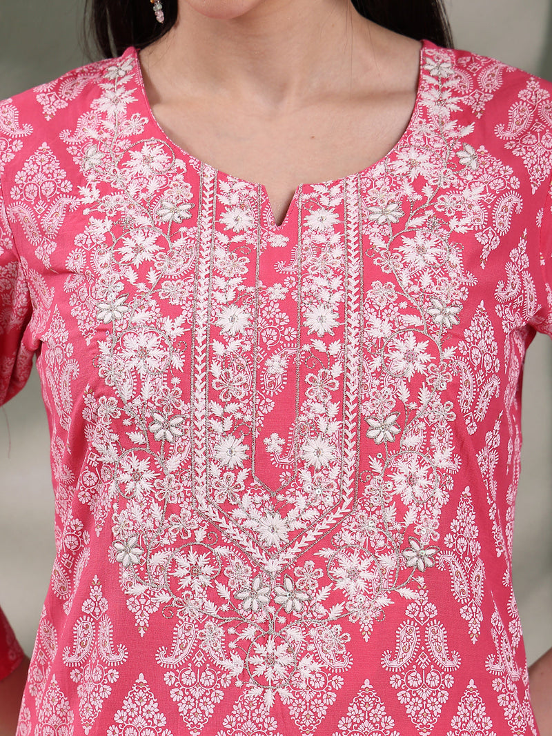 Women Floral Printed Round Neck Straight Kurta
