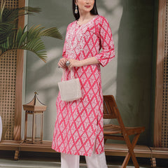 Women Floral Printed Round Neck Straight Kurta