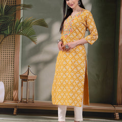 Women Floral Printed Thread Work Notch Neck Pure Cotton Straight Kurta