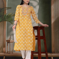 Women Floral Printed Thread Work Notch Neck Pure Cotton Straight Kurta