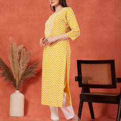Women Floral Printed Thread Work Notch Neck Pure Cotton Straight Kurta