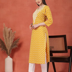 Women Floral Printed Thread Work Notch Neck Pure Cotton Straight Kurta