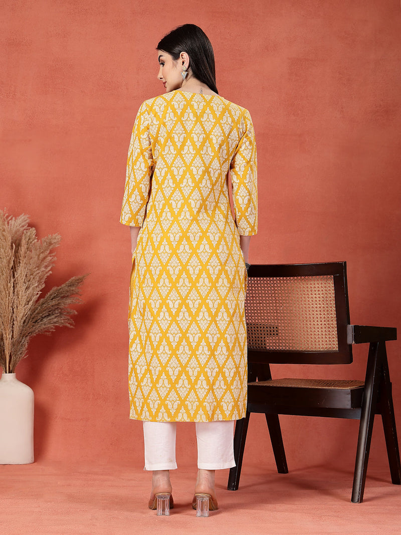 Women Yellow Floral Printed Round Neck Straight Kurta