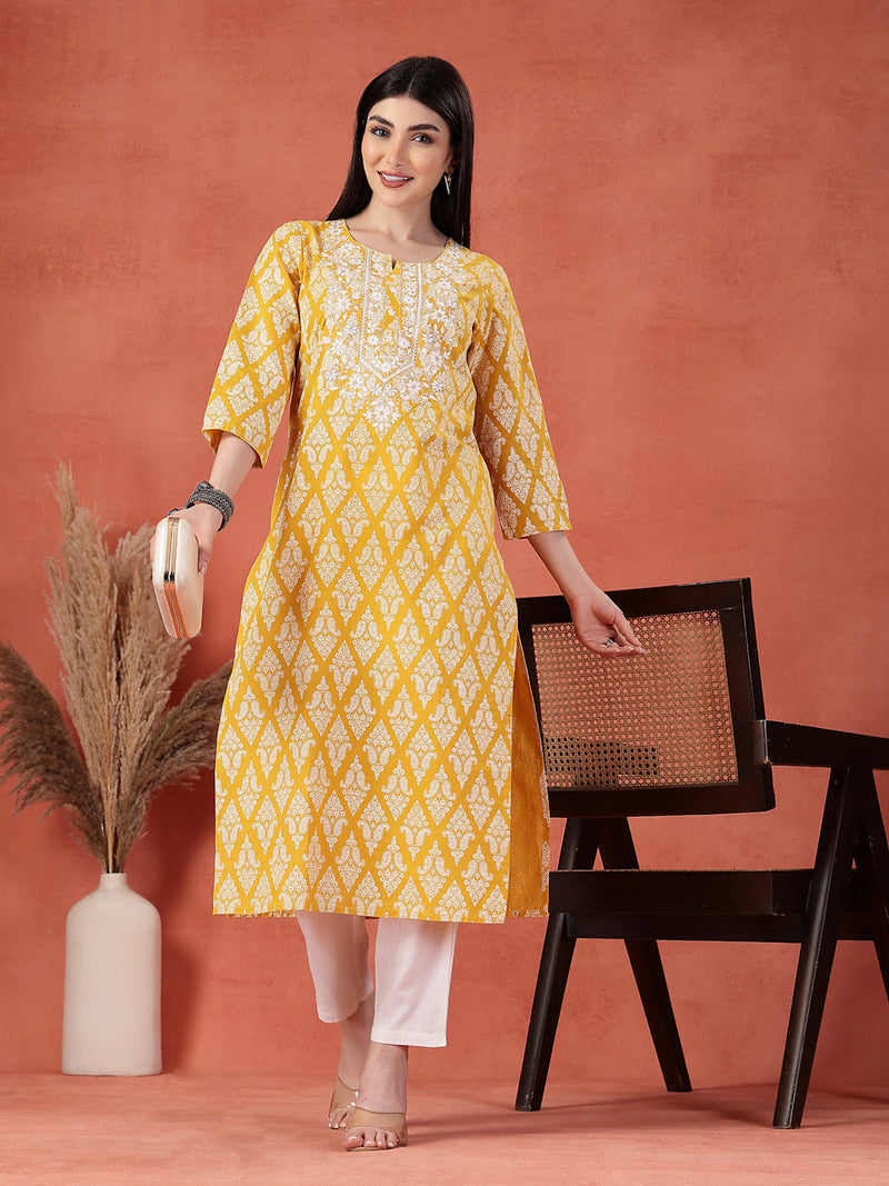 Women Yellow Floral Printed Round Neck Straight Kurta