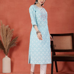 Women Ethnic Motif Embroidered Round Neck Straight Cotton Kurta