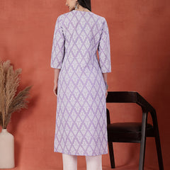 Women Floral Printed Round Neck Straight Kurta